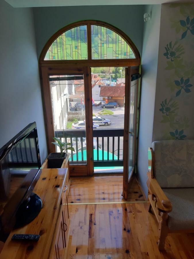 Caffe Pizzeria I Apartmani Bona Fides Nm Nova Varoš Екстериор снимка