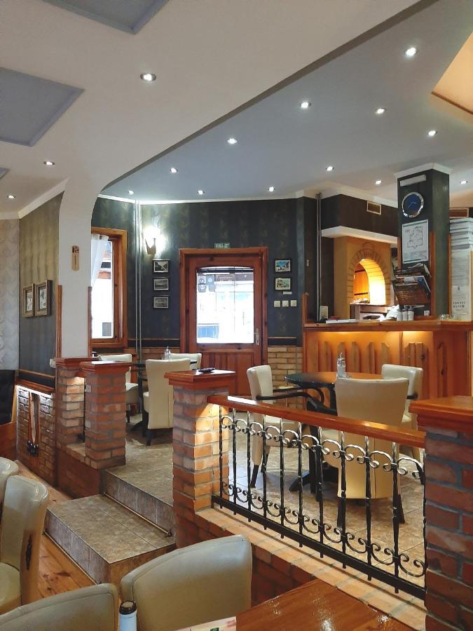 Caffe Pizzeria I Apartmani Bona Fides Nm Nova Varoš Екстериор снимка