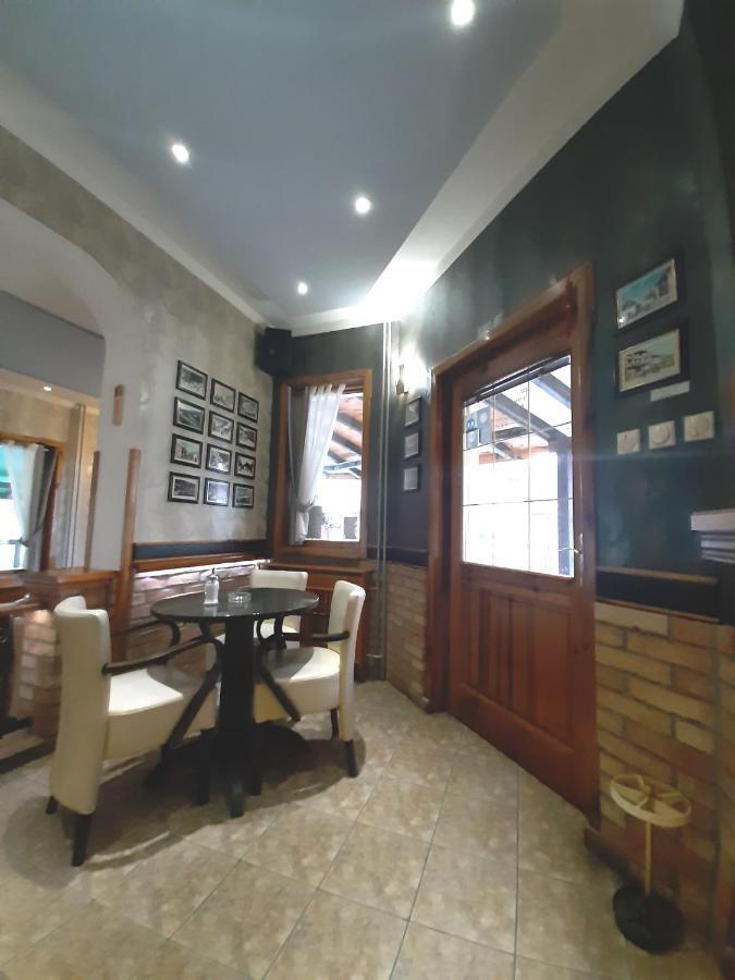 Caffe Pizzeria I Apartmani Bona Fides Nm Nova Varoš Екстериор снимка