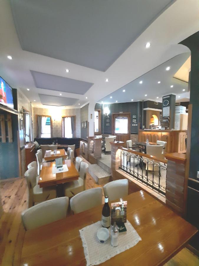 Caffe Pizzeria I Apartmani Bona Fides Nm Nova Varoš Екстериор снимка