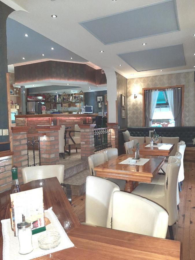 Caffe Pizzeria I Apartmani Bona Fides Nm Nova Varoš Екстериор снимка