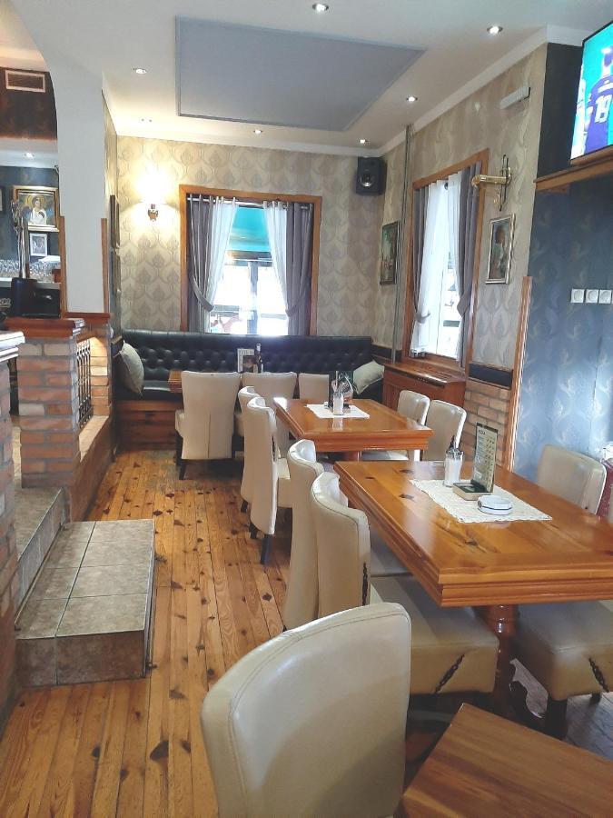 Caffe Pizzeria I Apartmani Bona Fides Nm Nova Varoš Екстериор снимка